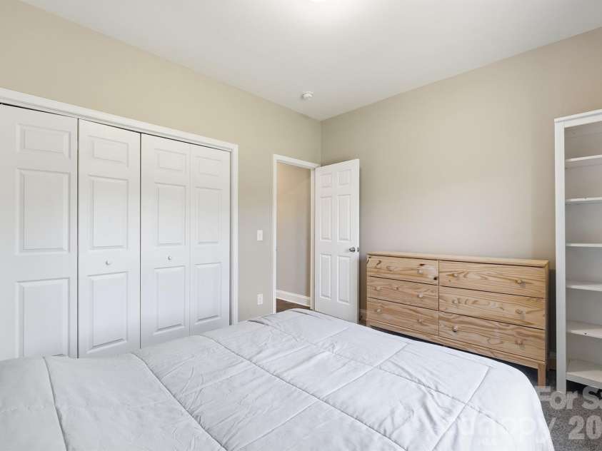 3154 43RD Avenue, Hickory, NC 28601.  MLS# CAR4403362, YatesRealty ID 44744. 