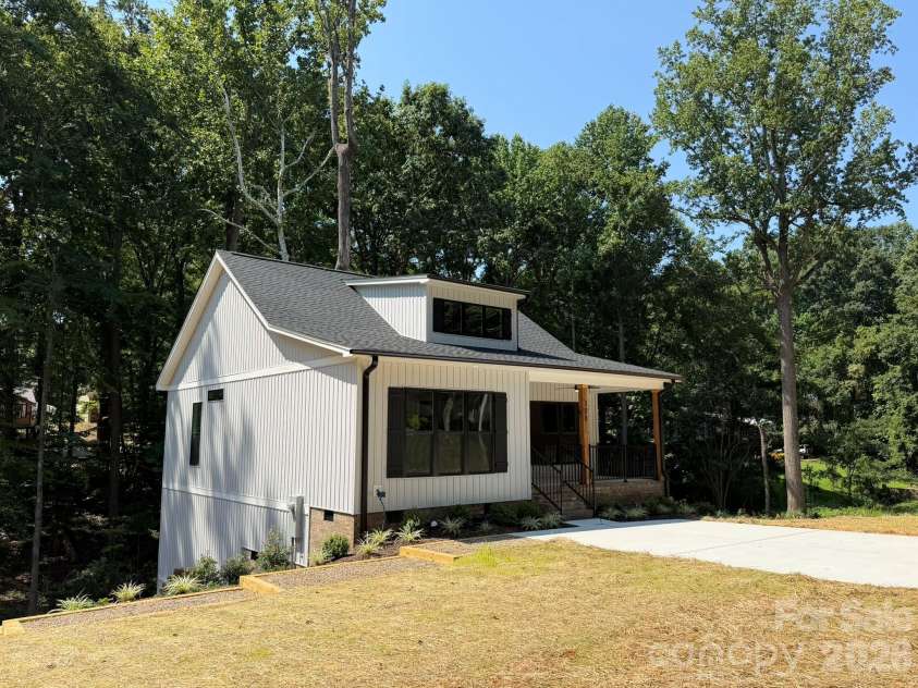308 Willow Street, Stanley, NC 28164.  MLS# CAR4415099, YatesRealty ID 44745. 
