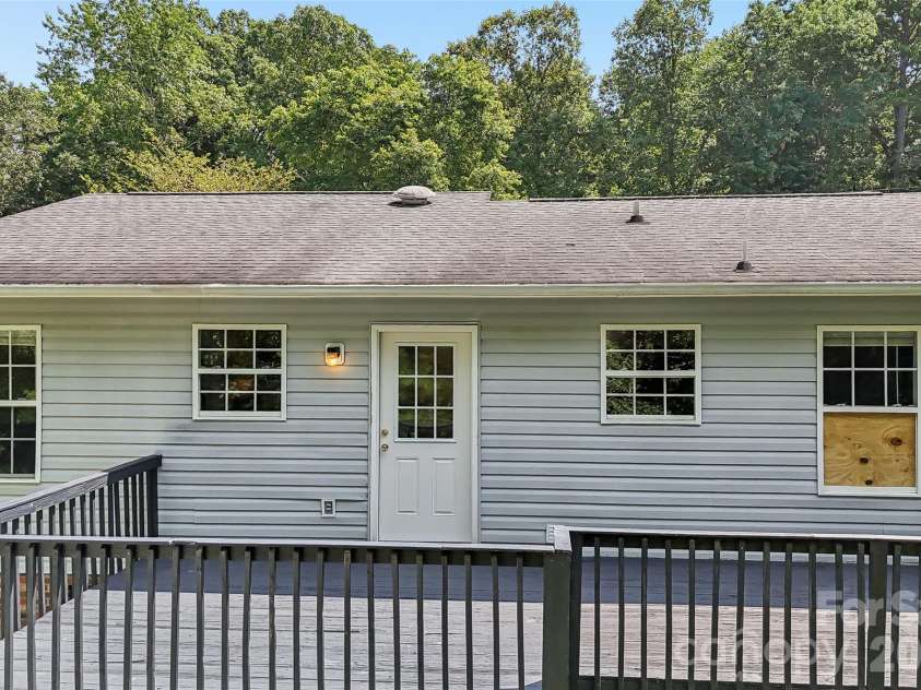 916 Long Branch Road, Grover, NC 28073.  MLS# CAR4412756, YatesRealty ID 44748. 