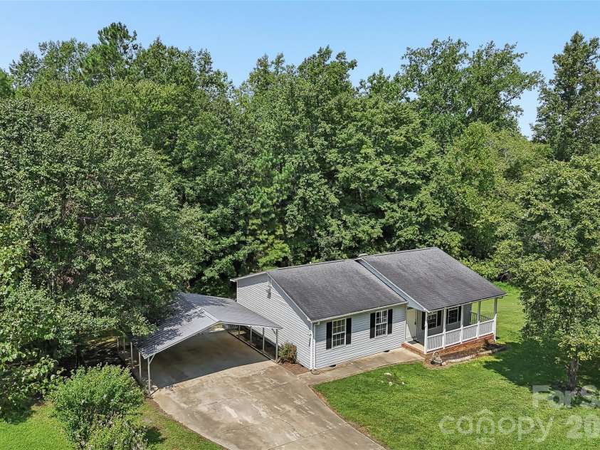 916 Long Branch Road, Grover, NC 28073.  MLS# CAR4412756, YatesRealty ID 44748. 