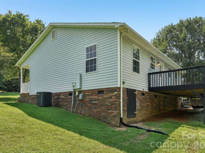 916 Long Branch Road, Grover, NC 28073.  MLS# CAR4412756, YatesRealty ID 44748. 