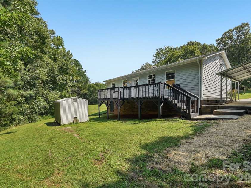 916 Long Branch Road, Grover, NC 28073.  MLS# CAR4412756, YatesRealty ID 44748. 