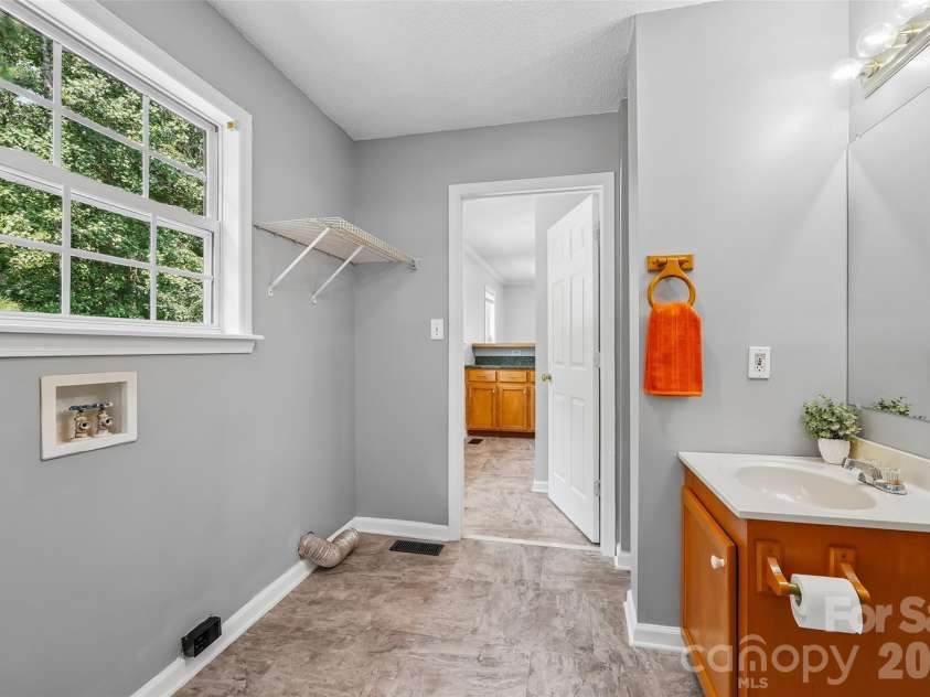 916 Long Branch Road, Grover, NC 28073.  MLS# CAR4412756, YatesRealty ID 44748. 