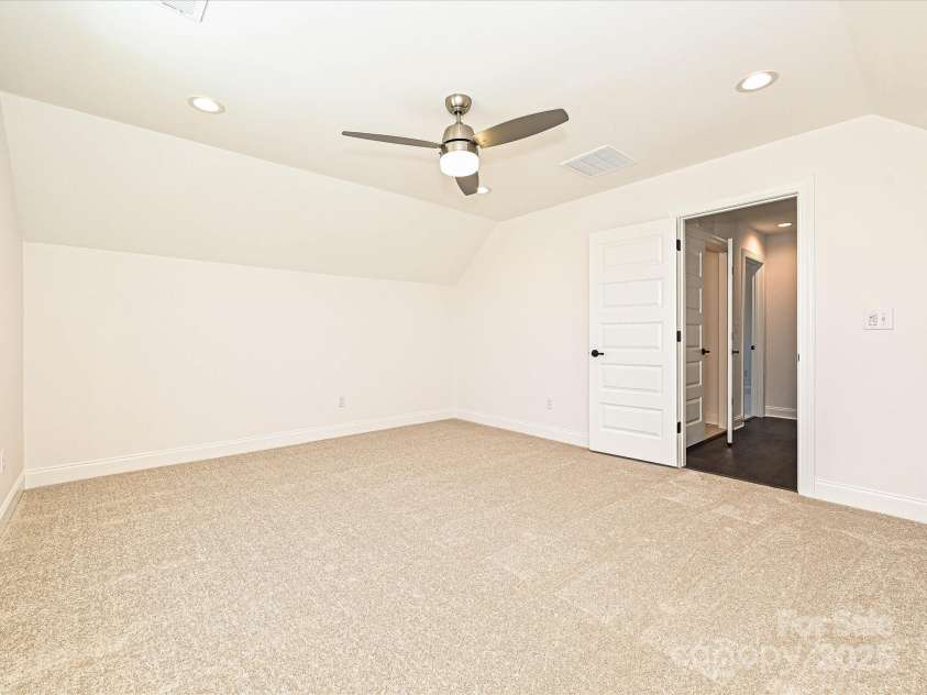 102 Cartington Way, Mooresville, NC 28115.  MLS# CAR4264361, YatesRealty ID 4475. Bonus Room