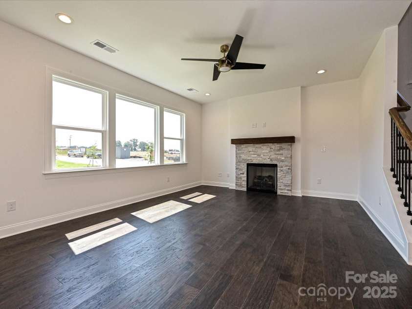 102 Cartington Way, Mooresville, NC 28115.  MLS# CAR4264361, YatesRealty ID 4475. Family Room