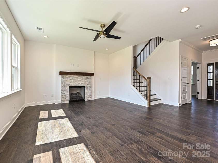 102 Cartington Way, Mooresville, NC 28115.  MLS# CAR4264361, YatesRealty ID 4475. Family Room