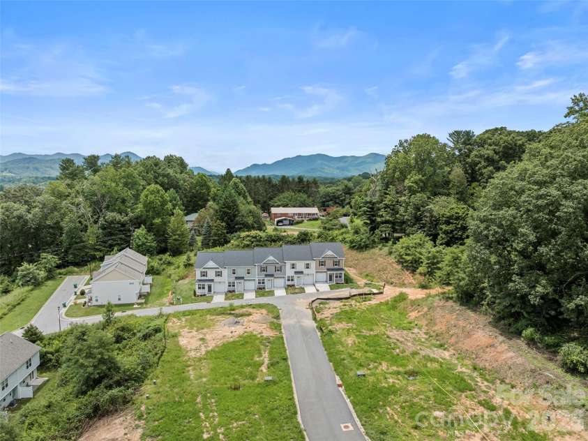 16 Bessie Luther Boulevard, Candler, NC 28715.  MLS# CAR4409975, YatesRealty ID 44750. 