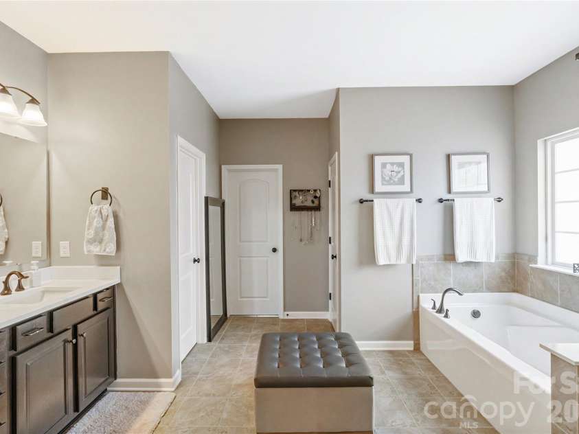 2604 Mchanna Point, Fort Mill, SC 29708.  MLS# CAR4415114, YatesRealty ID 44752. 