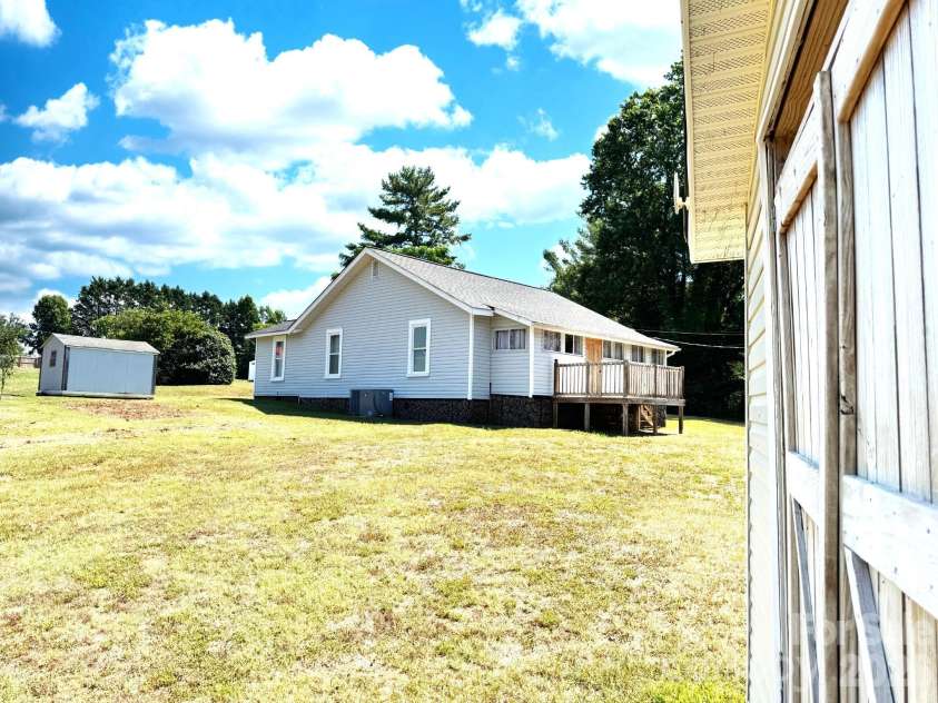 727 Ed Hamrick Road, Shelby, NC 28150.  MLS# CAR4415117, YatesRealty ID 44753. 