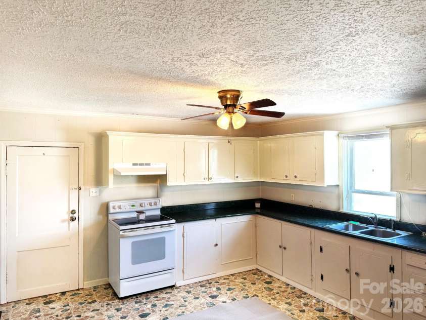 727 Ed Hamrick Road, Shelby, NC 28150.  MLS# CAR4415117, YatesRealty ID 44753. 