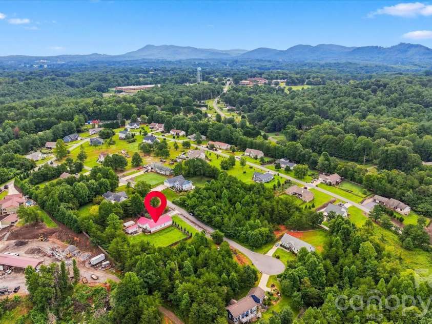 4262 Quarry Drive, Morganton, NC 28655.  MLS# CAR4415122, YatesRealty ID 44755. 