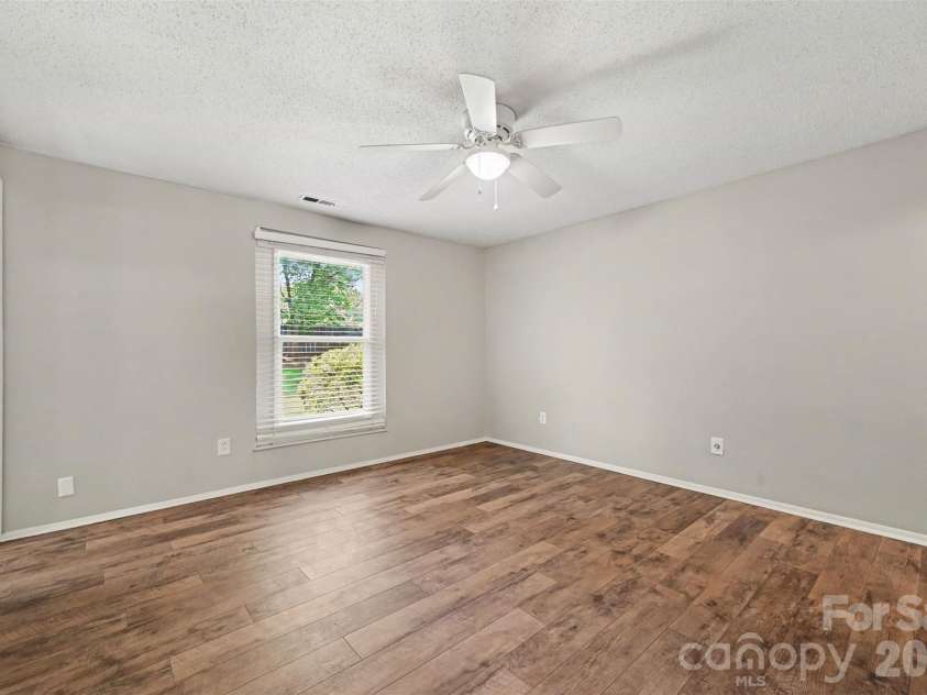 7319 Shadowlake Drive, Charlotte, NC 28226.  MLS# CAR4405663, YatesRealty ID 44757. 