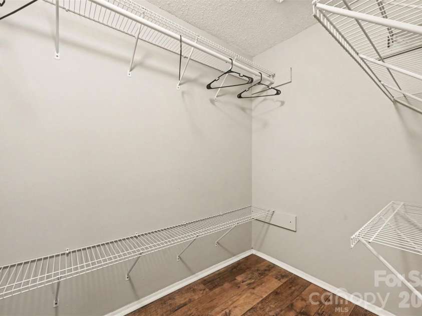 7319 Shadowlake Drive, Charlotte, NC 28226.  MLS# CAR4405663, YatesRealty ID 44757. 