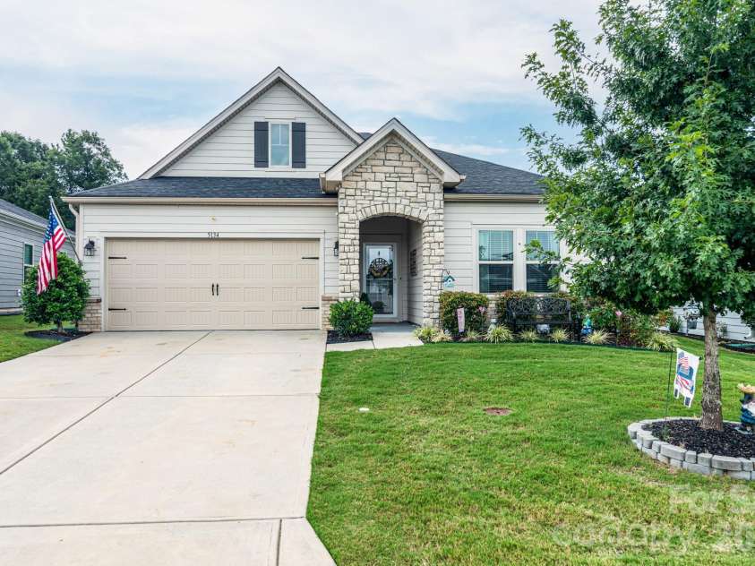 5134 Turtle Creek Drive, Denver, NC 28037.  MLS# CAR4415062, YatesRealty ID 44758. 
