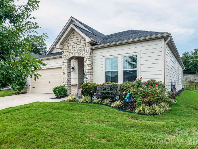 5134 Turtle Creek Drive, Denver, NC 28037.  MLS# CAR4415062, YatesRealty ID 44758. 