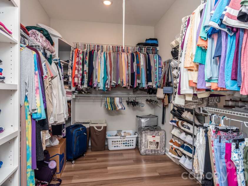 5134 Turtle Creek Drive, Denver, NC 28037.  MLS# CAR4415062, YatesRealty ID 44758. Very large primary bedroom closet