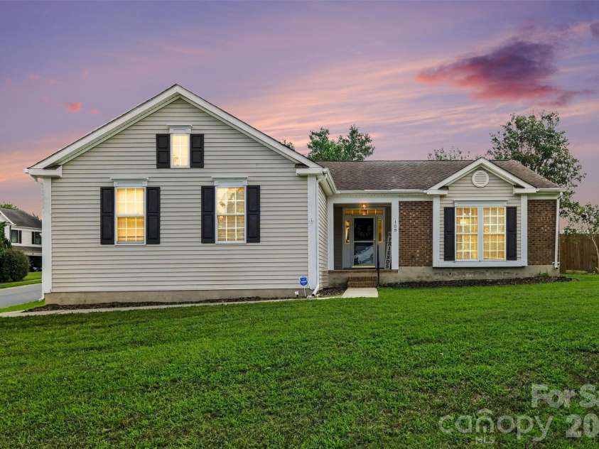 109 Brookstone Drive, Mount Holly, NC 28120.  MLS# CAR4384206, YatesRealty ID 44759. 