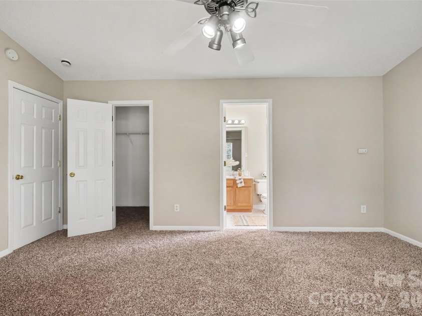 109 Brookstone Drive, Mount Holly, NC 28120.  MLS# CAR4384206, YatesRealty ID 44759. 