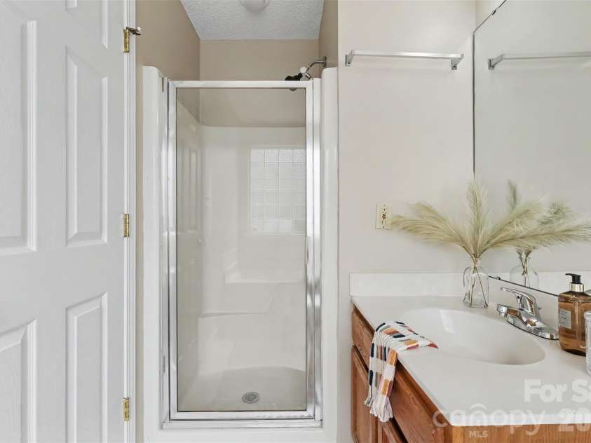 109 Brookstone Drive, Mount Holly, NC 28120.  MLS# CAR4384206, YatesRealty ID 44759. 