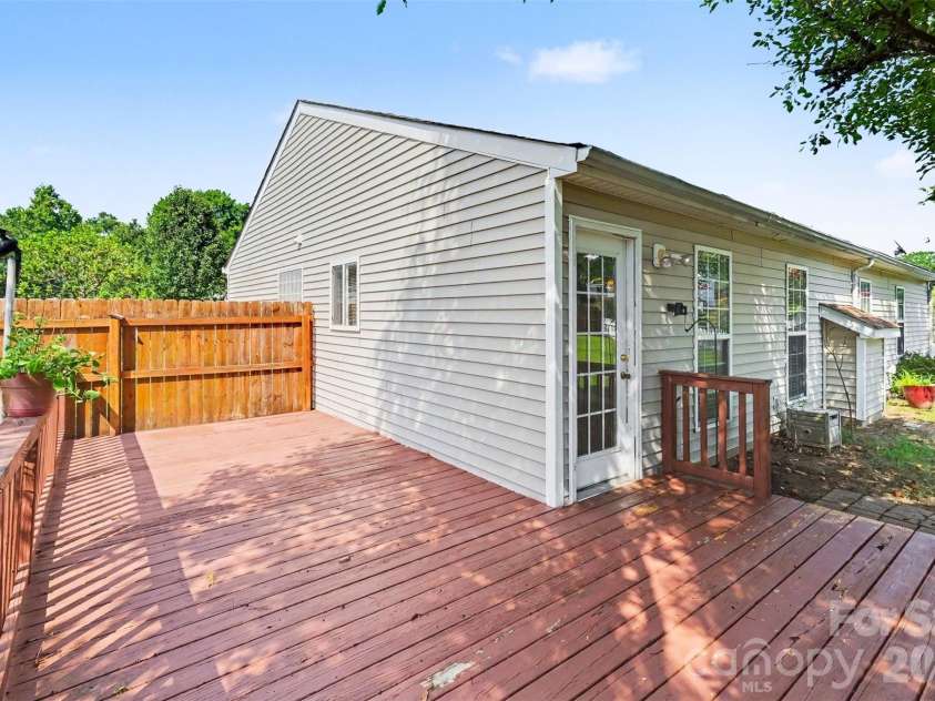 109 Brookstone Drive, Mount Holly, NC 28120.  MLS# CAR4384206, YatesRealty ID 44759. 