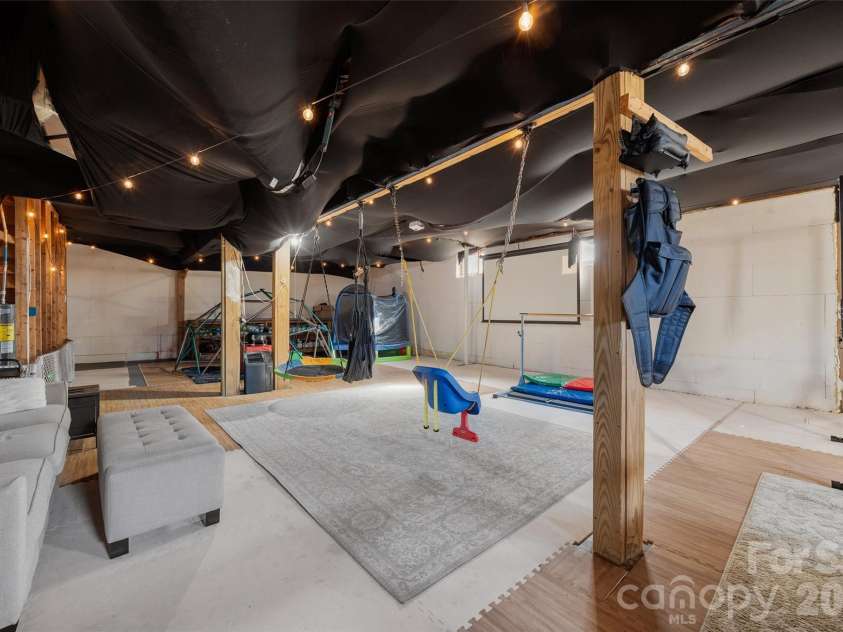 970 Oxford Drive, Rock Hill, SC 29732.  MLS# CAR4337504, YatesRealty ID 4476. Unfinished basement