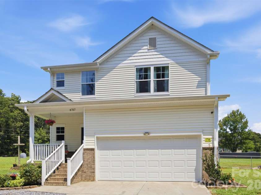 4757 Lama Lane, Lincolnton, NC 28092.  MLS# CAR4413998, YatesRealty ID 44760. 