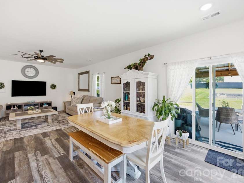 4757 Lama Lane, Lincolnton, NC 28092.  MLS# CAR4413998, YatesRealty ID 44760. 