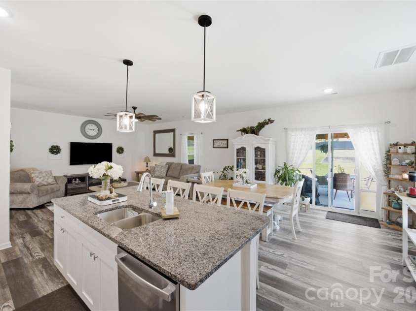 4757 Lama Lane, Lincolnton, NC 28092.  MLS# CAR4413998, YatesRealty ID 44760. 