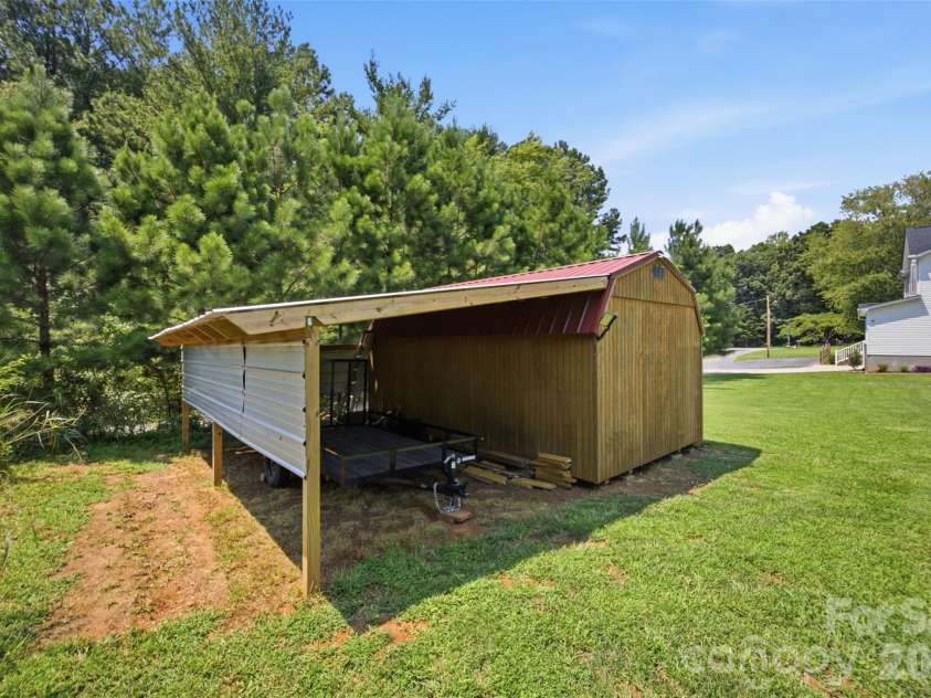 4757 Lama Lane, Lincolnton, NC 28092.  MLS# CAR4413998, YatesRealty ID 44760. 