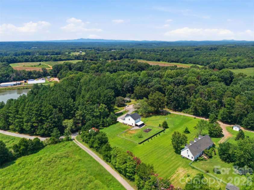 4757 Lama Lane, Lincolnton, NC 28092.  MLS# CAR4413998, YatesRealty ID 44760. 