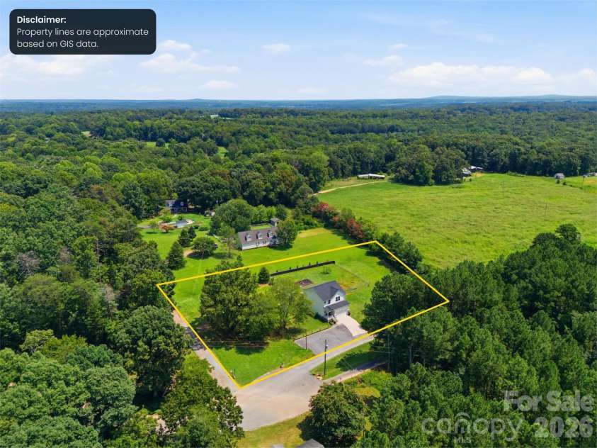 4757 Lama Lane, Lincolnton, NC 28092.  MLS# CAR4413998, YatesRealty ID 44760. 