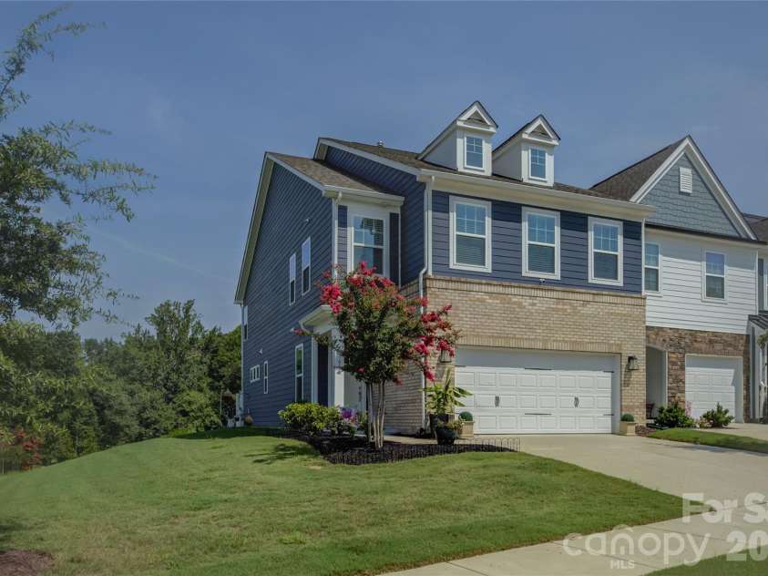 3056 Patchwork Court, Fort Mill, SC 29708.  MLS# CAR4412389, YatesRealty ID 44761. Welcome to 3056 Patchwork