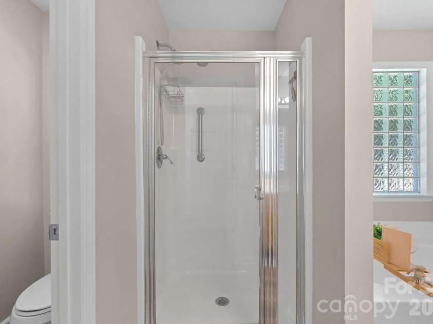 7219 Oxford Hunt Drive, Stanley, NC 28164.  MLS# CAR4408764, YatesRealty ID 44763. 