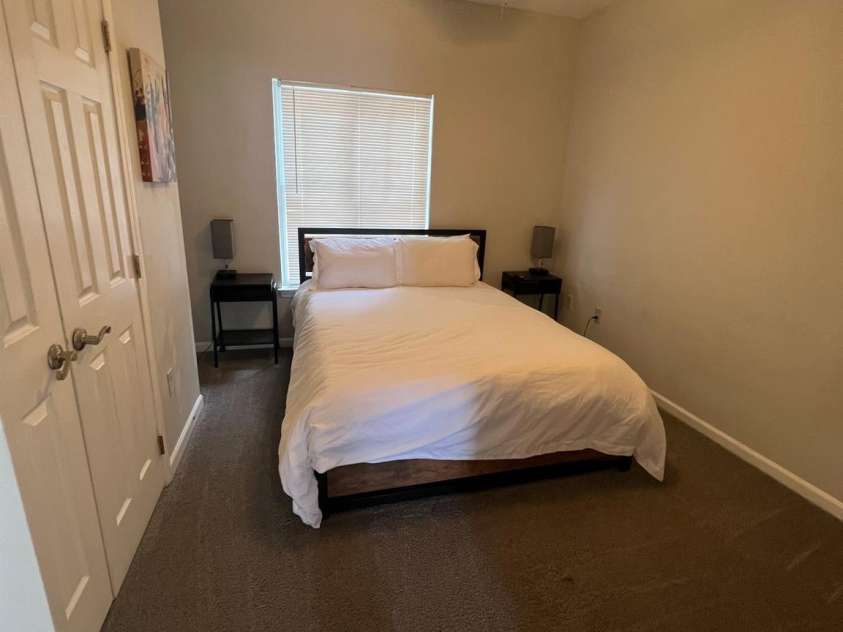 6431 Mallard View Lane, Charlotte, NC 28269.  MLS# CAR4414715, YatesRealty ID 44764. Secondary Bedroom