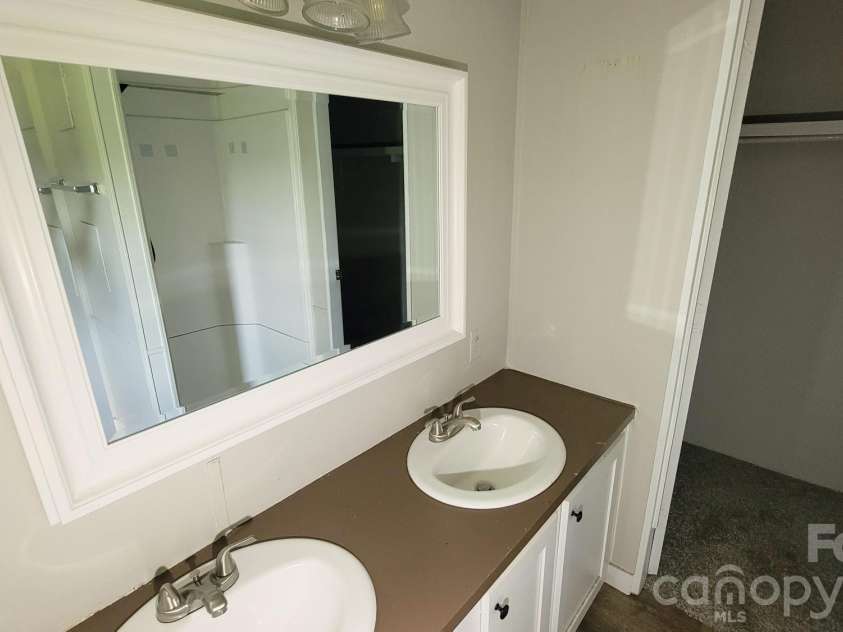 139 Ebenezer Road, Kings Mountain, NC 28086.  MLS# CAR4415144, YatesRealty ID 44766. 
