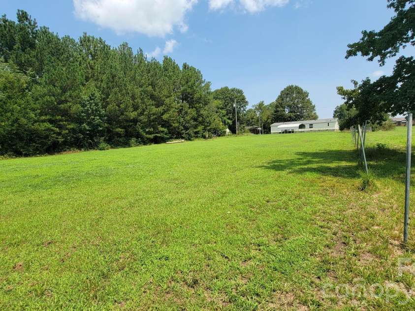 139 Ebenezer Road, Kings Mountain, NC 28086.  MLS# CAR4415144, YatesRealty ID 44766. 