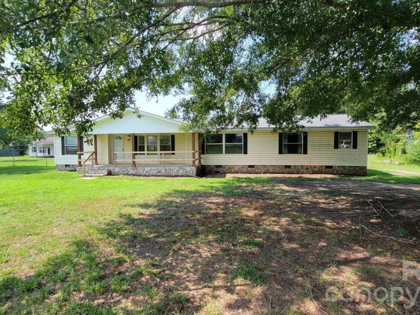 139 Ebenezer Road, Kings Mountain, NC 28086.  MLS# CAR4415144, YatesRealty ID 44766. 