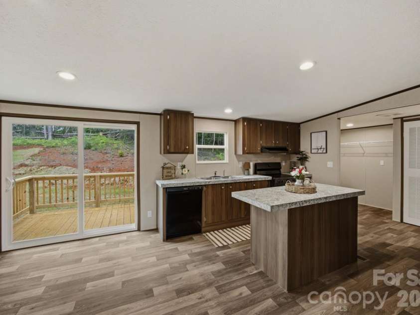 3150 Mariposa Lane, Morganton, NC 28655.  MLS# CAR4413812, YatesRealty ID 44767. 