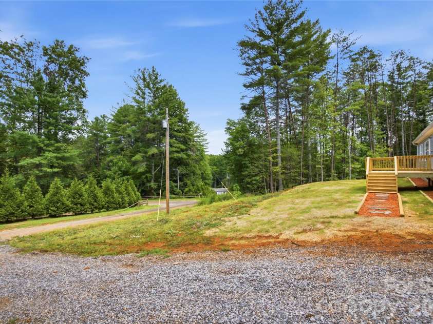 3150 Mariposa Lane, Morganton, NC 28655.  MLS# CAR4413812, YatesRealty ID 44767. 