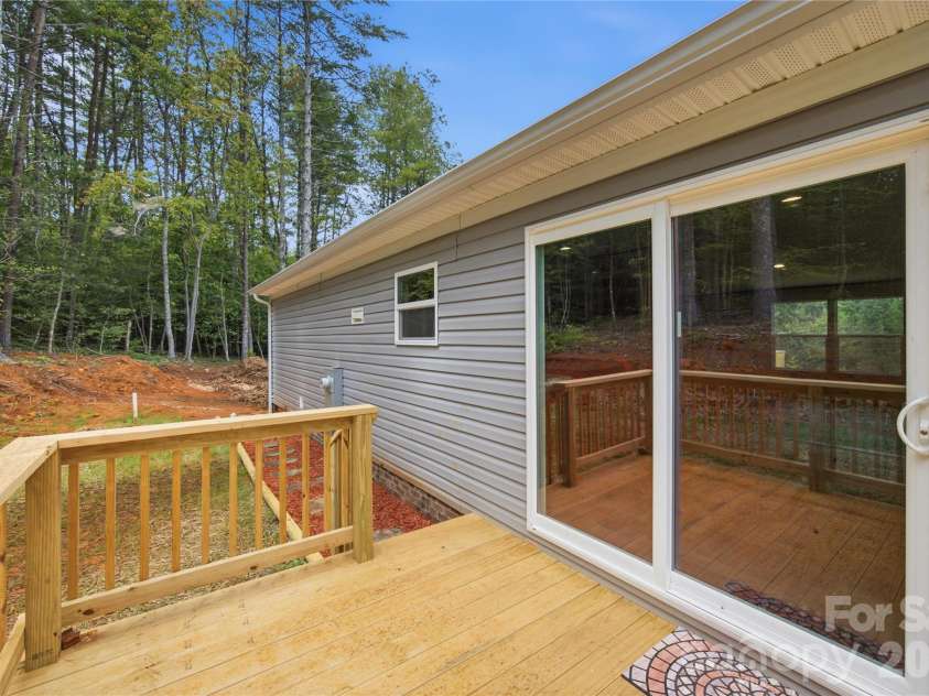 3150 Mariposa Lane, Morganton, NC 28655.  MLS# CAR4413812, YatesRealty ID 44767. 
