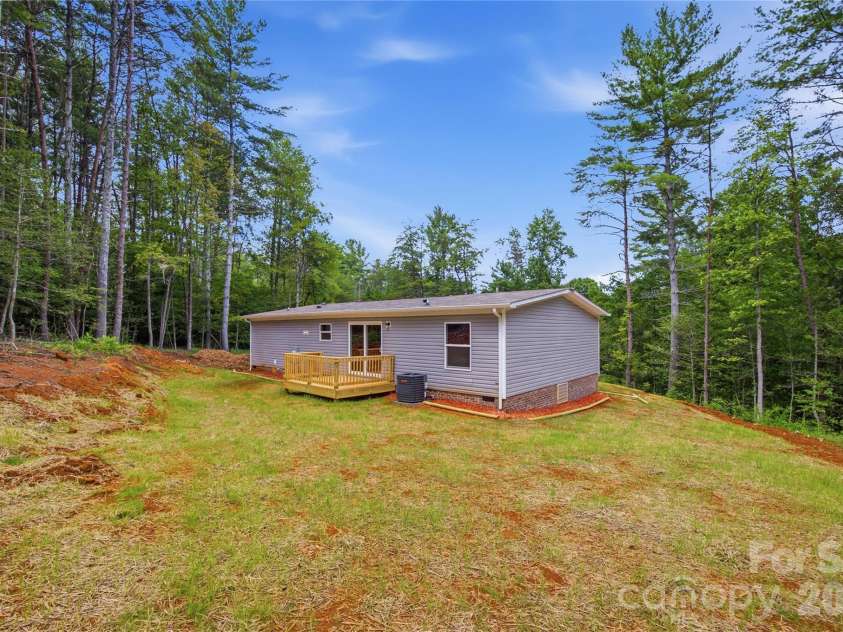 3150 Mariposa Lane, Morganton, NC 28655.  MLS# CAR4413812, YatesRealty ID 44767. 