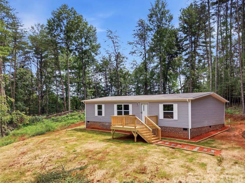 3150 Mariposa Lane, Morganton, NC 28655.  MLS# CAR4413812, YatesRealty ID 44767. 
