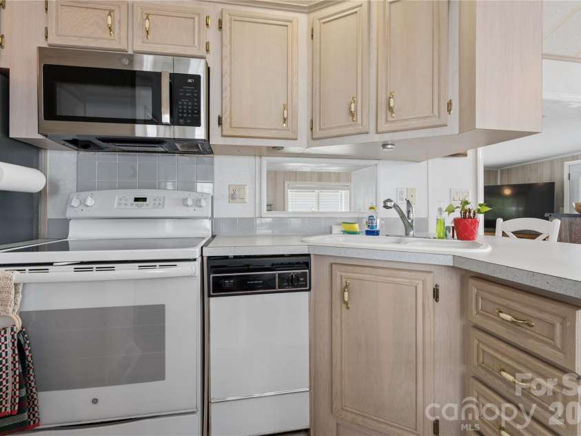 113 Dare Lane, New London, NC 28127.  MLS# CAR4414195, YatesRealty ID 44768. 