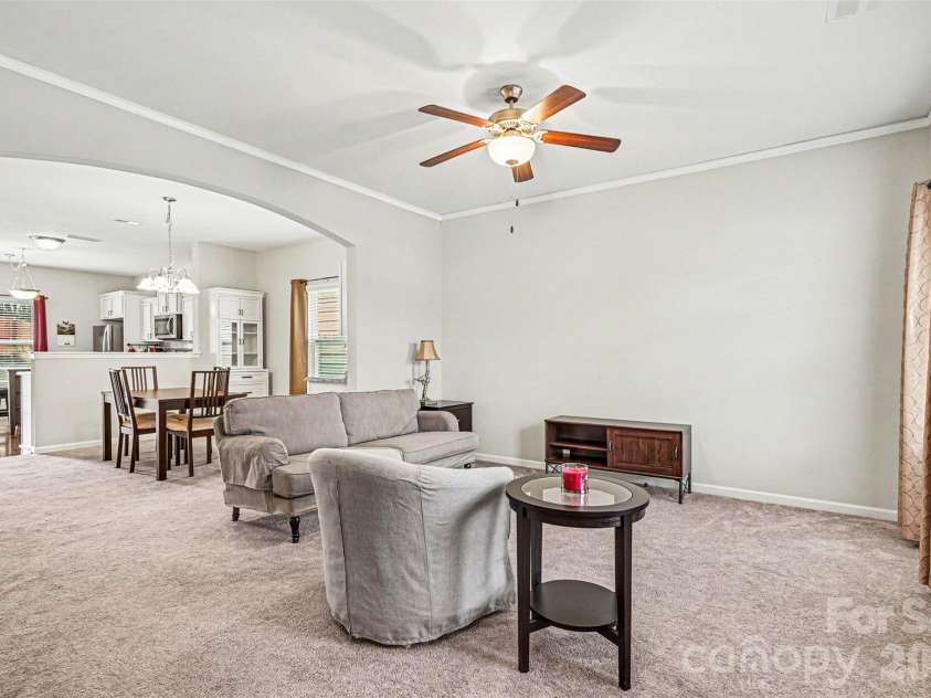 821 Alta Way, Kannapolis, NC 28081.  MLS# CAR4356703, YatesRealty ID 4477. Living Room into Dining & kitchen