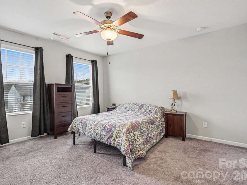 821 Alta Way, Kannapolis, NC 28081.  MLS# CAR4356703, YatesRealty ID 4477. Primary Bedroom