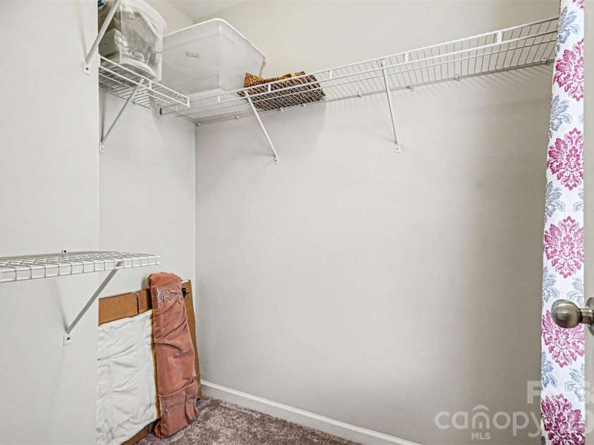 821 Alta Way, Kannapolis, NC 28081.  MLS# CAR4356703, YatesRealty ID 4477. Primary Walk-in Closet