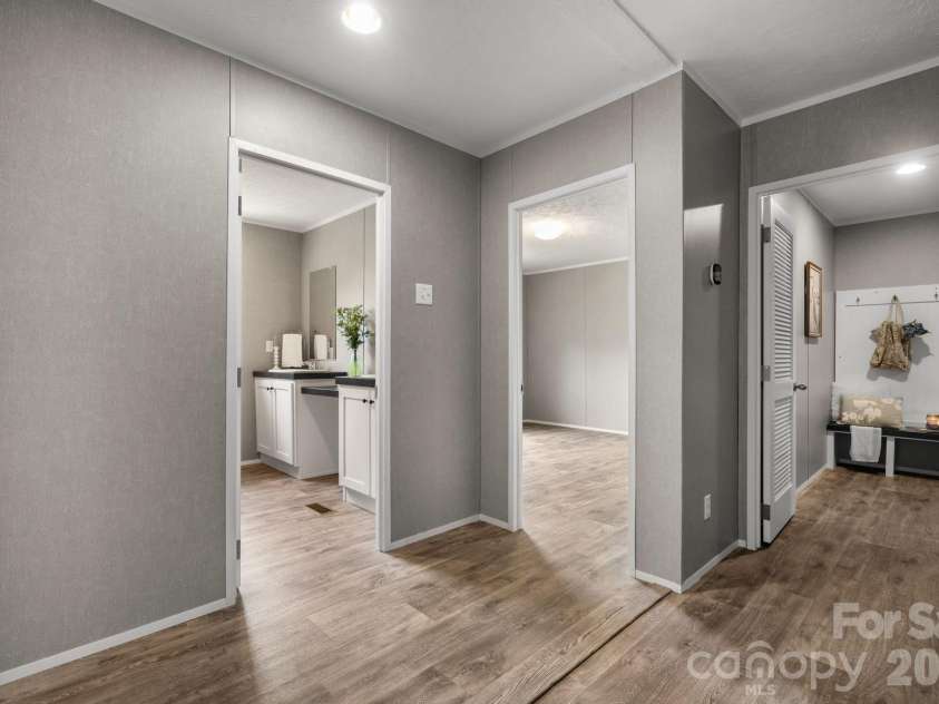 4223 Gouge Avenue, Morganton, NC 28655.  MLS# CAR4392702, YatesRealty ID 44770. Spacious Hallway on Split Bedroom Plan