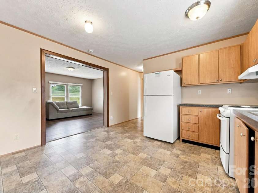 8660 Hollywood Drive, Connelly Springs, NC 28612.  MLS# CAR4415157, YatesRealty ID 44771. 