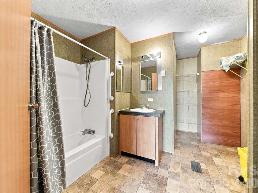 8660 Hollywood Drive, Connelly Springs, NC 28612.  MLS# CAR4415157, YatesRealty ID 44771. 