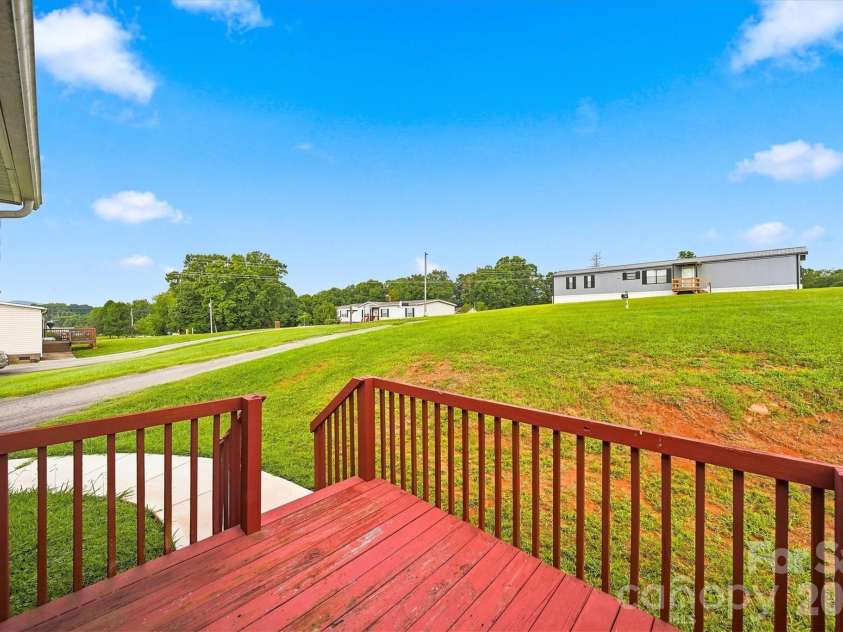 8660 Hollywood Drive, Connelly Springs, NC 28612.  MLS# CAR4415157, YatesRealty ID 44771. 